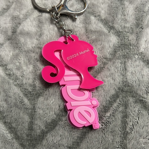 Barbie pink keychain! - Picture 2 of 3
